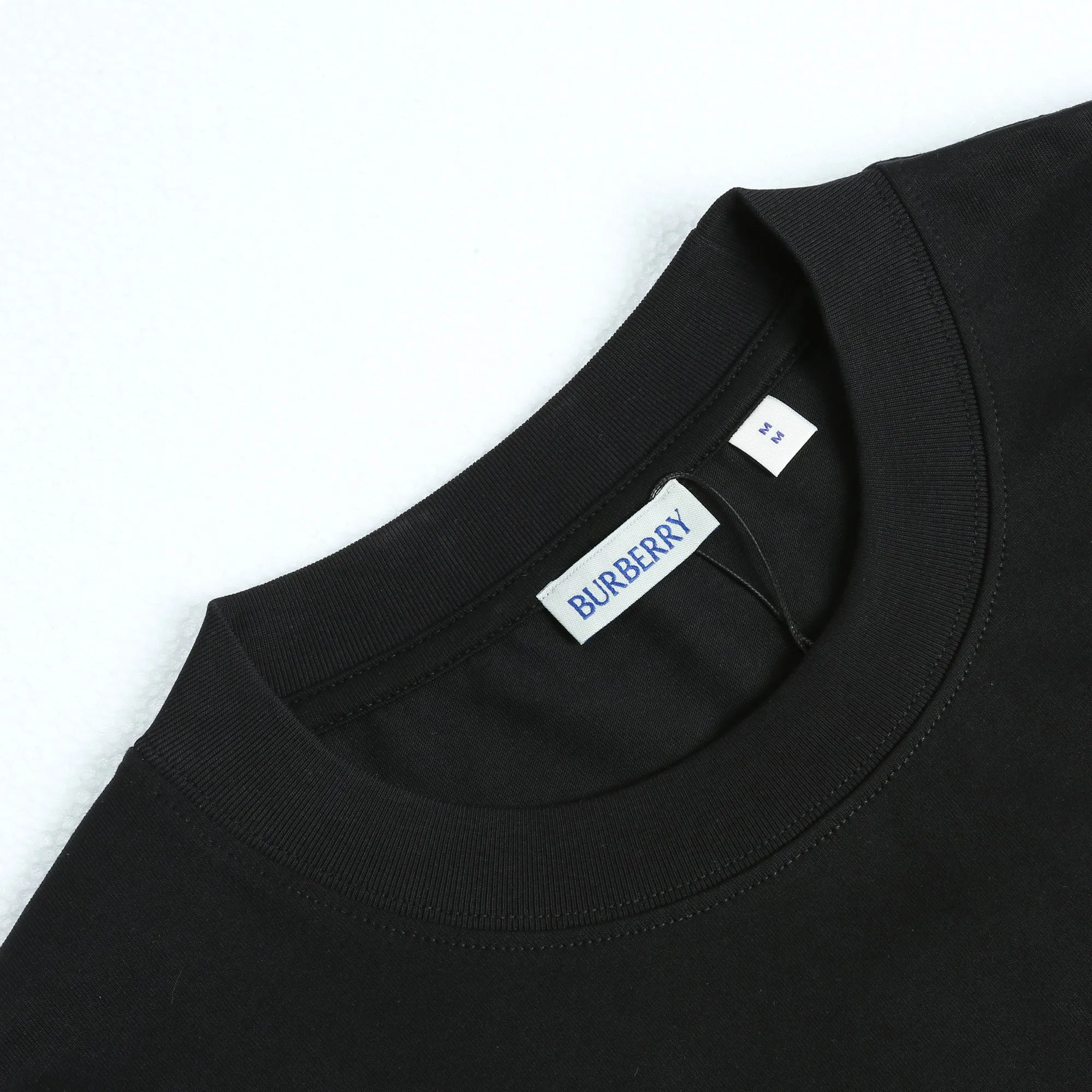 Burberry T ，100% ， ， Same Style， ， Quality。 ：Black White Size：S M L XL